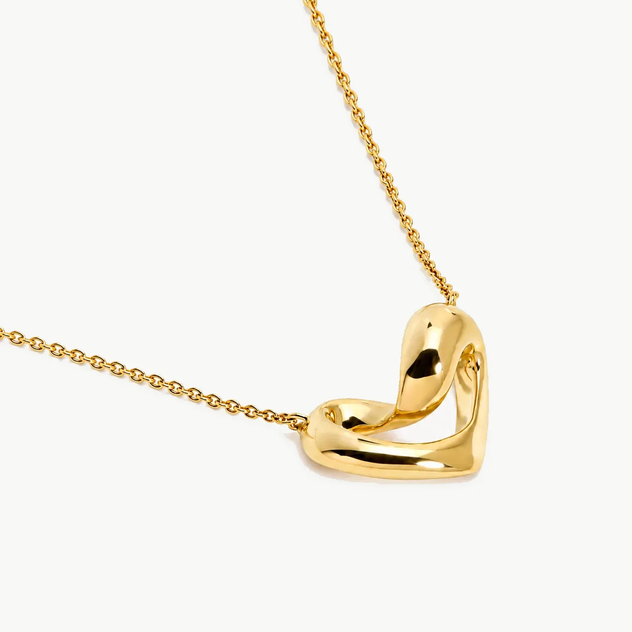 Evermere Heart Necklace 2